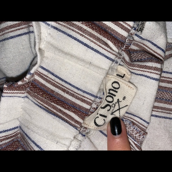 Ci Sono High-waisted Pinstripe Shorts - Picture 4 of 4